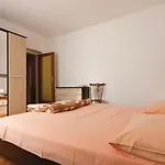 Regi Vi Appartement *
