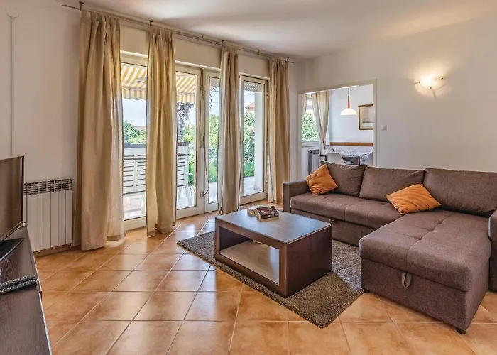 Regi Vi *