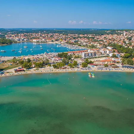 Regi Vi Apartmán